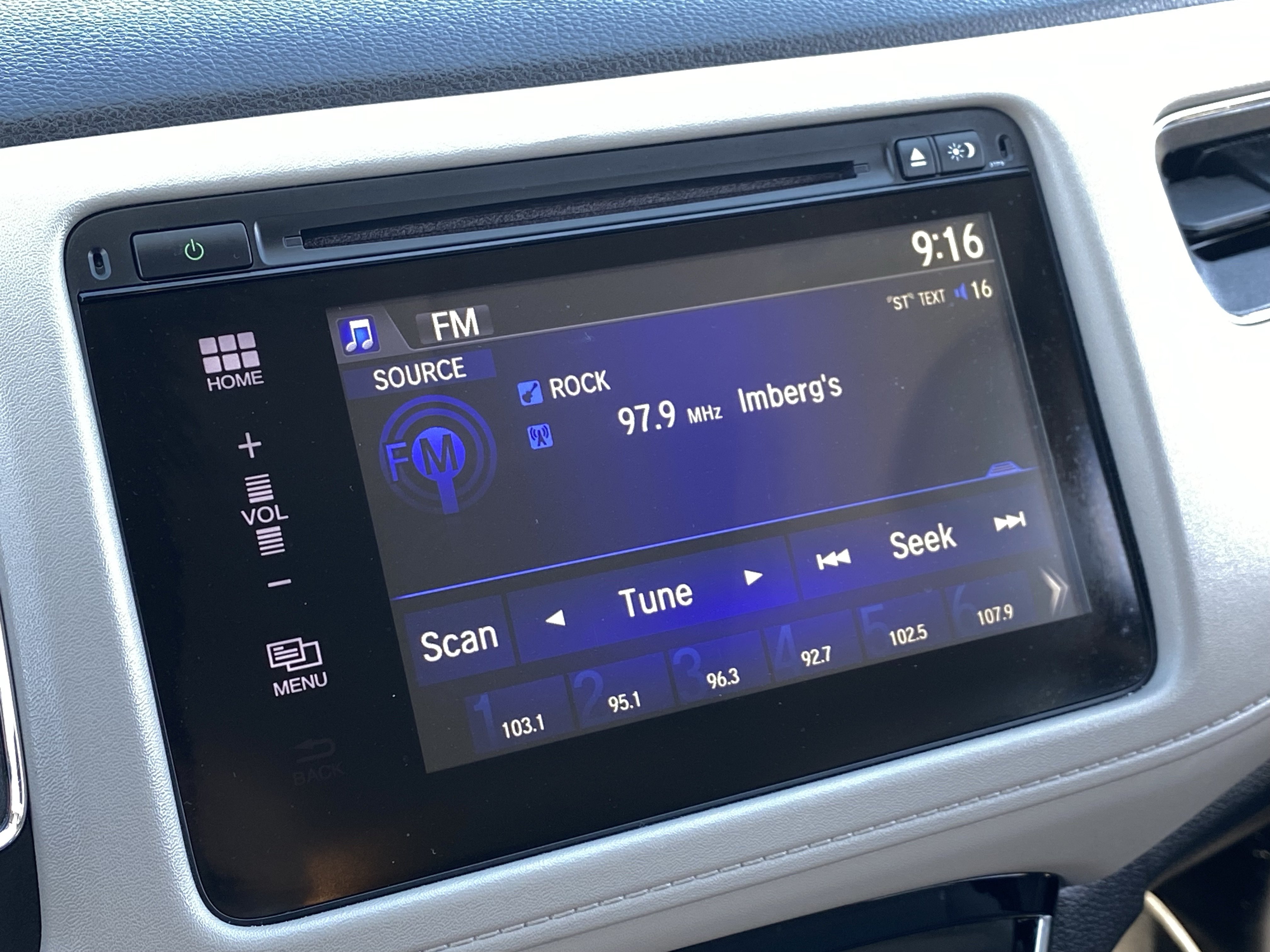 Used 2018 Honda HR-V EX image 23