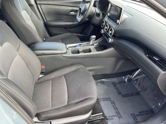 Used 2024 Nissan Sentra SV FWD image 17
