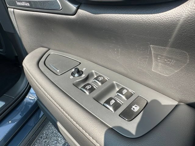 Used 2023 Volvo S90 B6 Ultimate w/ Lounge Package AWD/4WD image 32