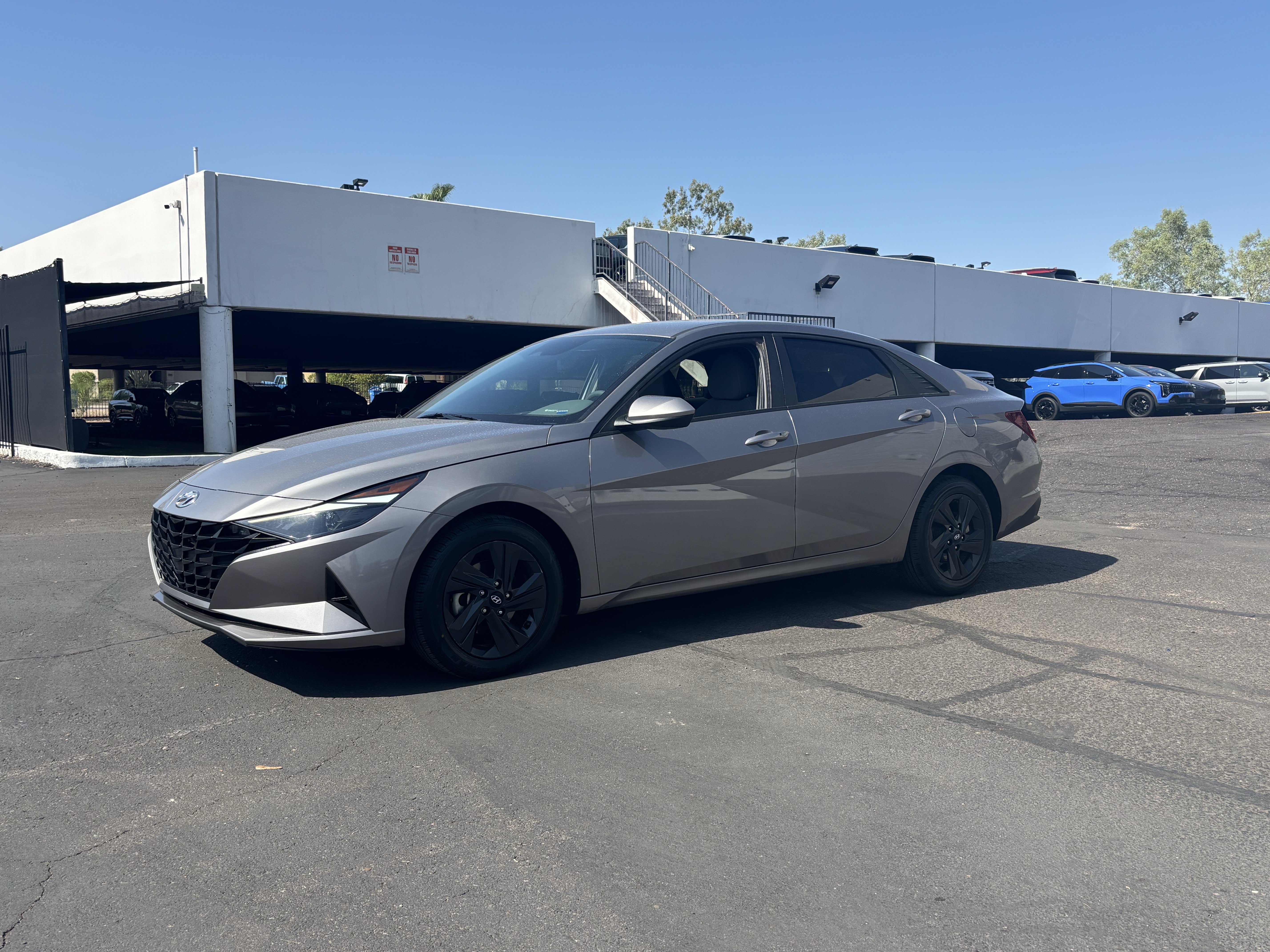 Used 2023 Hyundai Elantra SEL FWD image 6