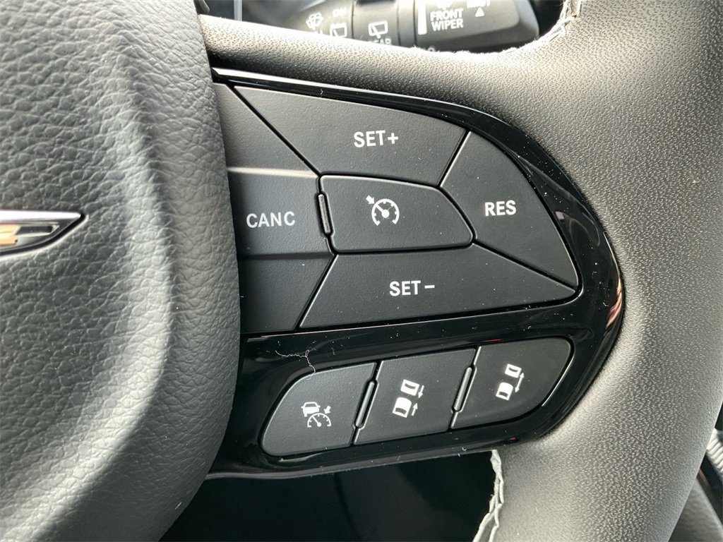 New 2026 Chrysler Pacifica Select w/ S Appearance Package image 34