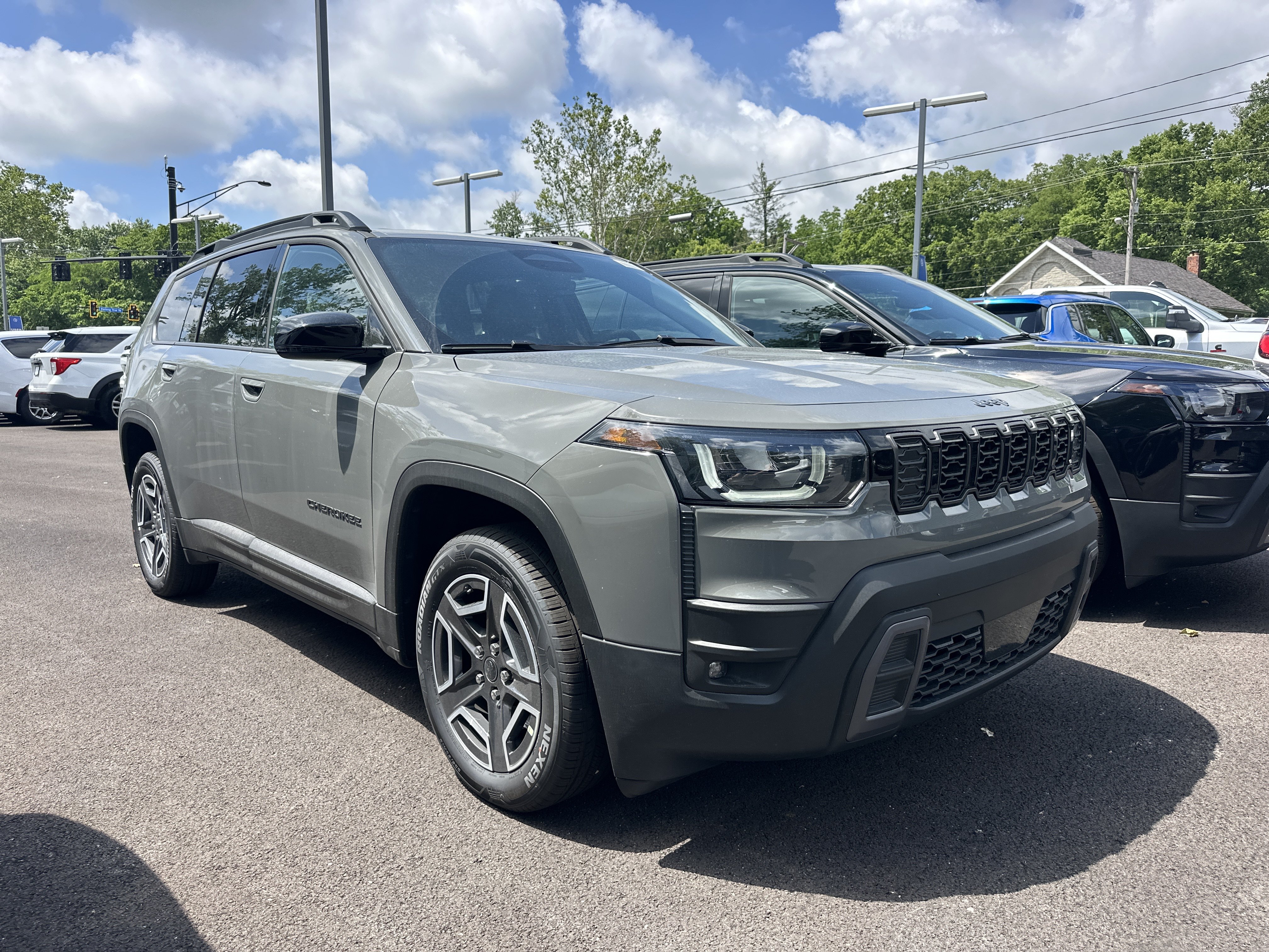 New 2026 Jeep Cherokee Limited AWD/4WD image 17