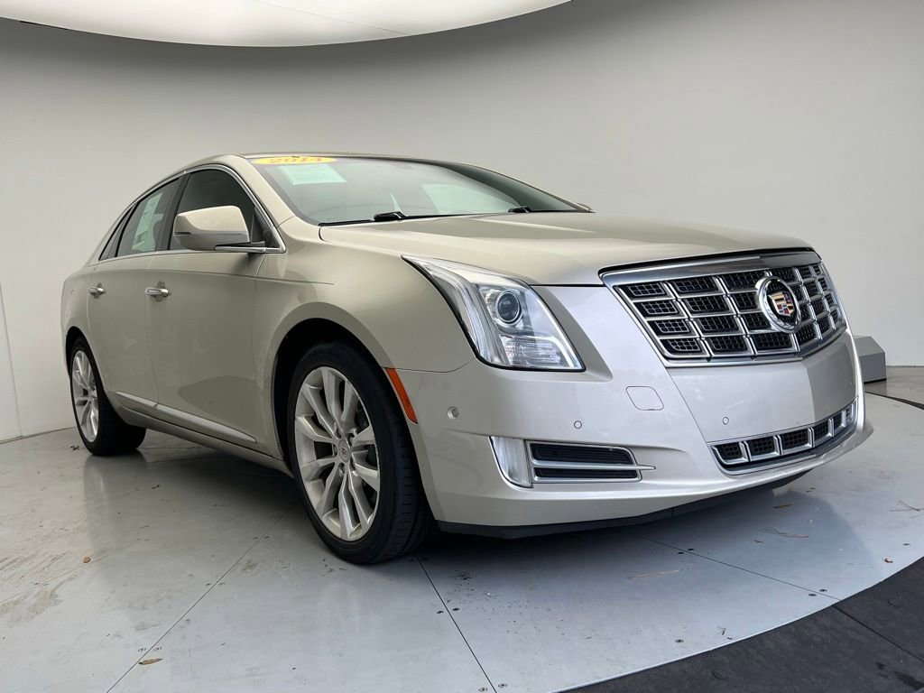 Used 2014 Cadillac XTS Luxury FWD image 2
