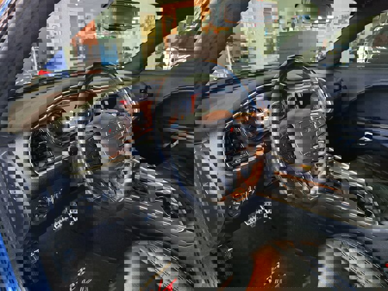 Used 2021 Dodge Challenger R/T w/ Blacktop Package image 8