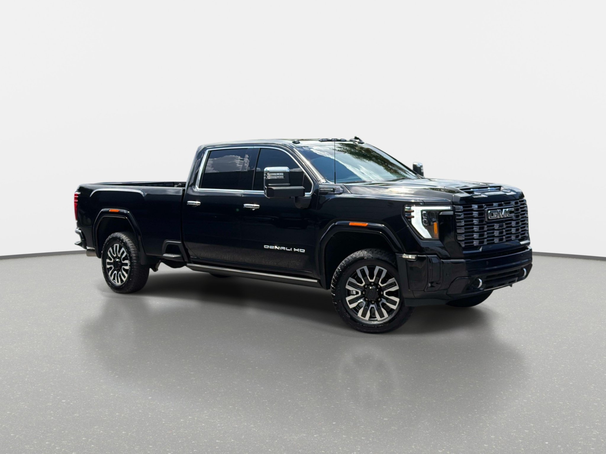 Used 2025 GMC Sierra 2500 Denali Ultimate w/ Max Trailering Package AWD/4WD video 1
