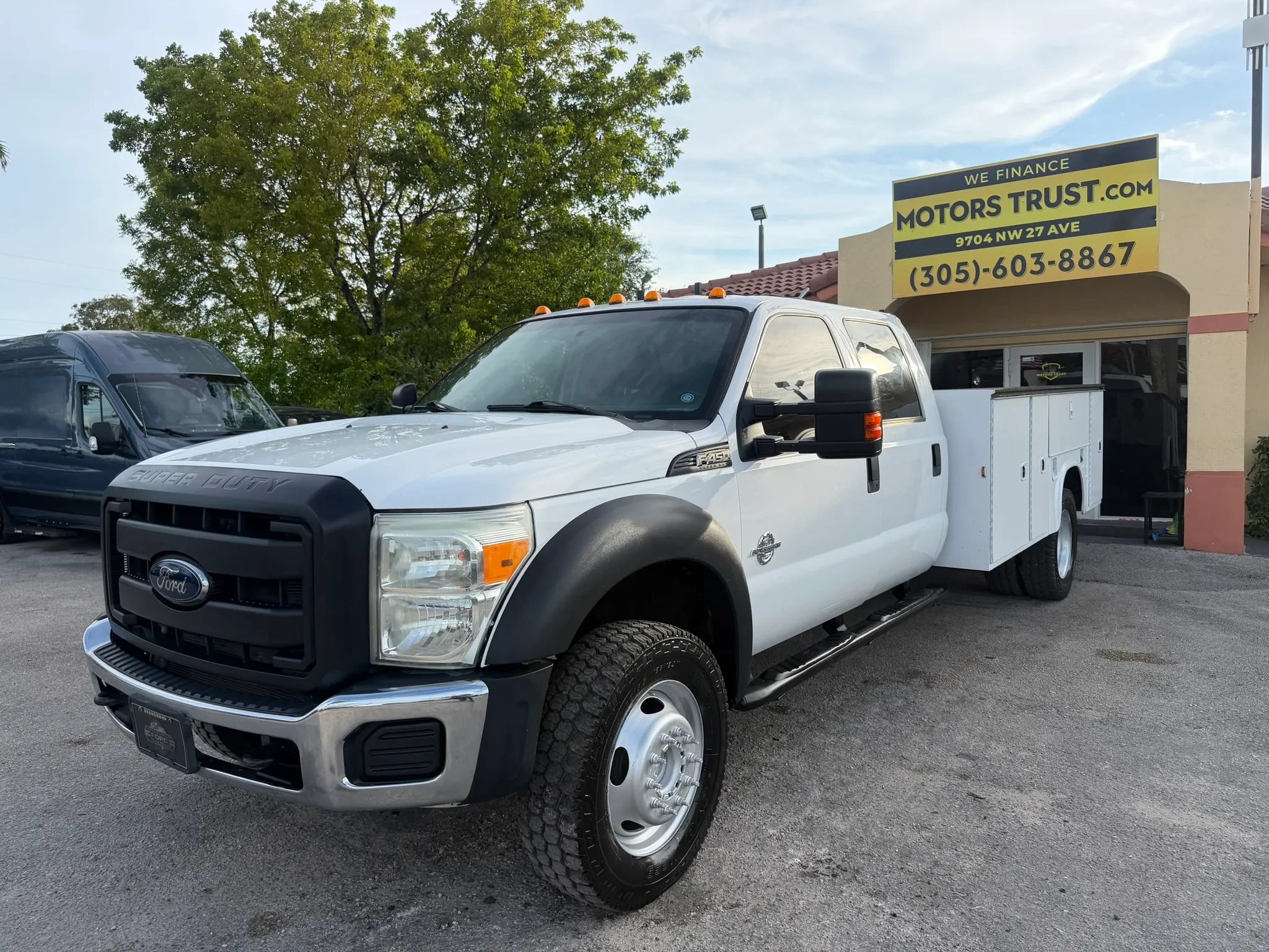 Used 2016 Ford F450 XL w/ Power Equipment Group AWD/4WD image 2