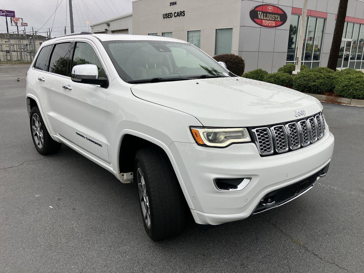 Used 2020 Jeep Grand Cherokee Overland AWD/4WD image 7