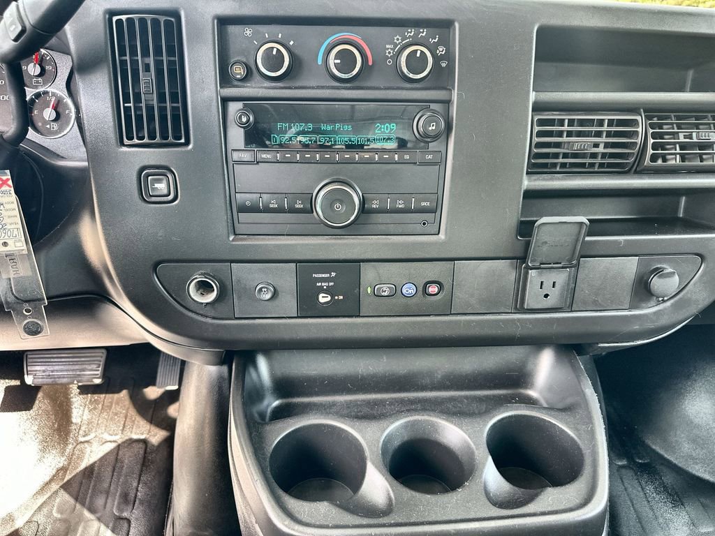 Used 2022 GMC Savana 3500 Work Van w/ Driver Convenience Package image 32