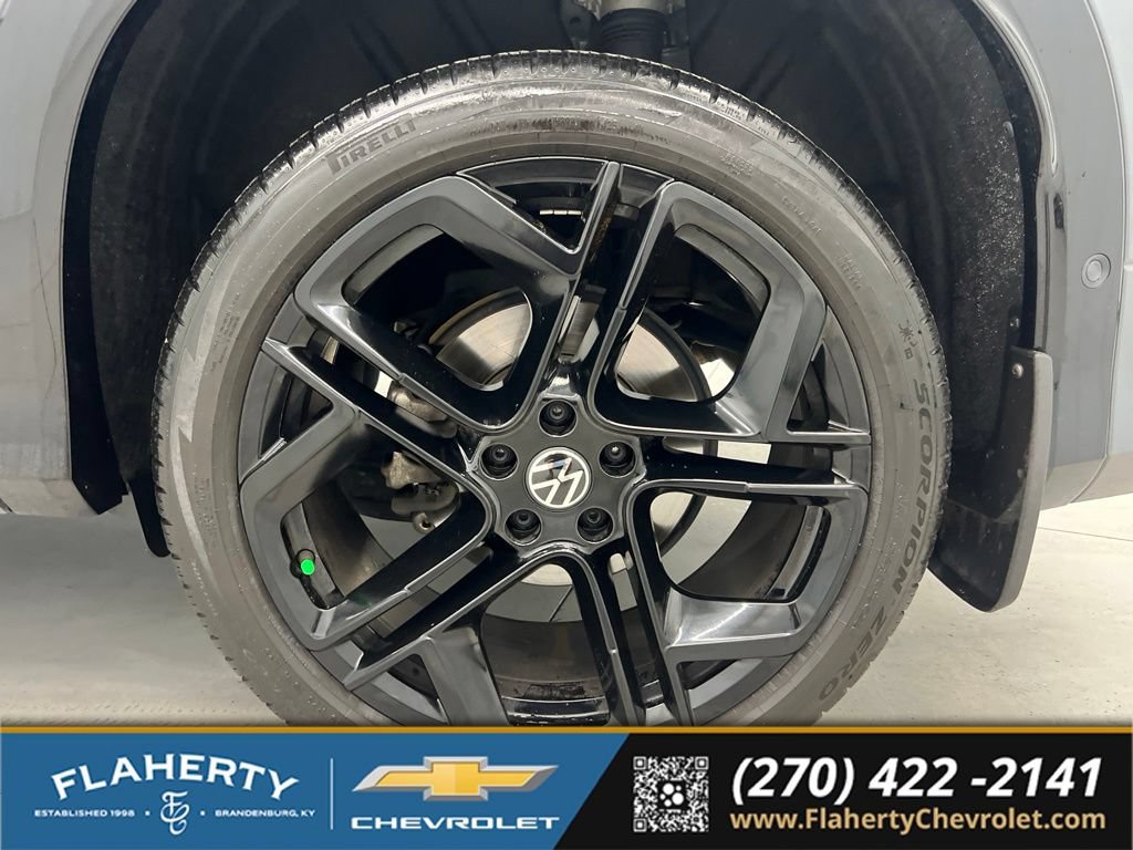Used 2025 Volkswagen Tiguan SE R-Line AWD/4WD image 19