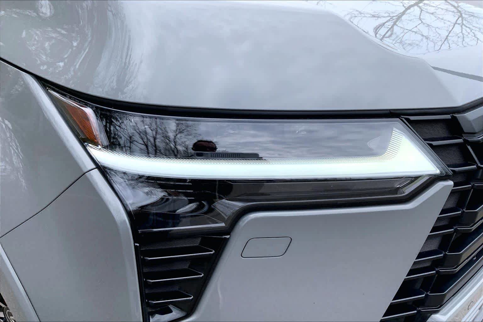 Used 2024 Lexus GX 550 w/ Accessory Package (2T) AWD/4WD image 26