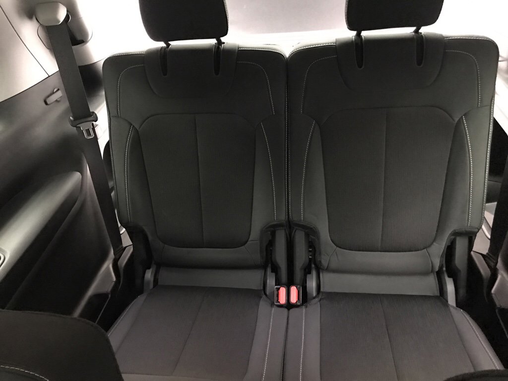 Used 2023 Jeep Grand Cherokee L Laredo w/ Luxury Tech Group I AWD/4WD image 15