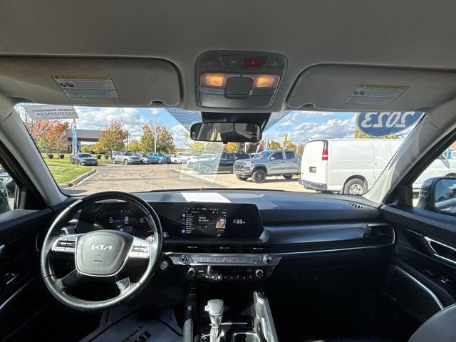 Used 2023 Kia Telluride S image 19