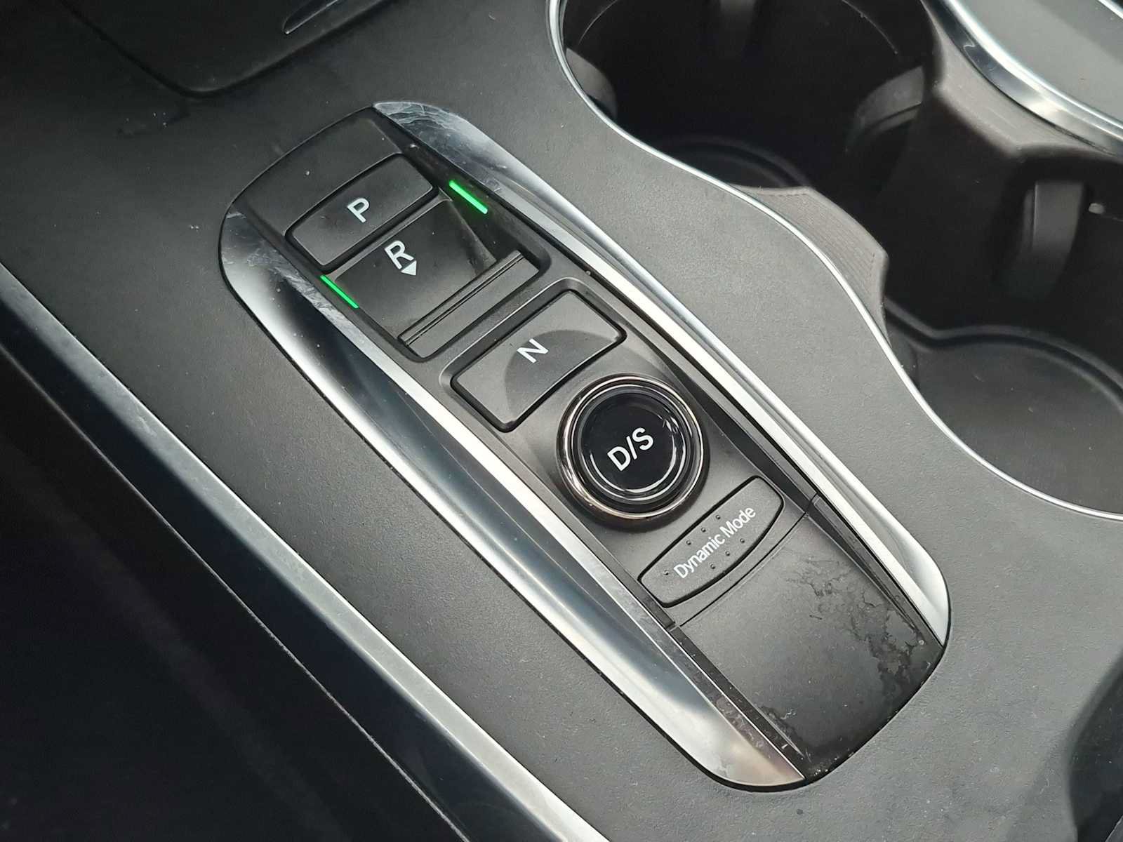 Used 2020 Acura MDX w/ Technology Package AWD/4WD image 30