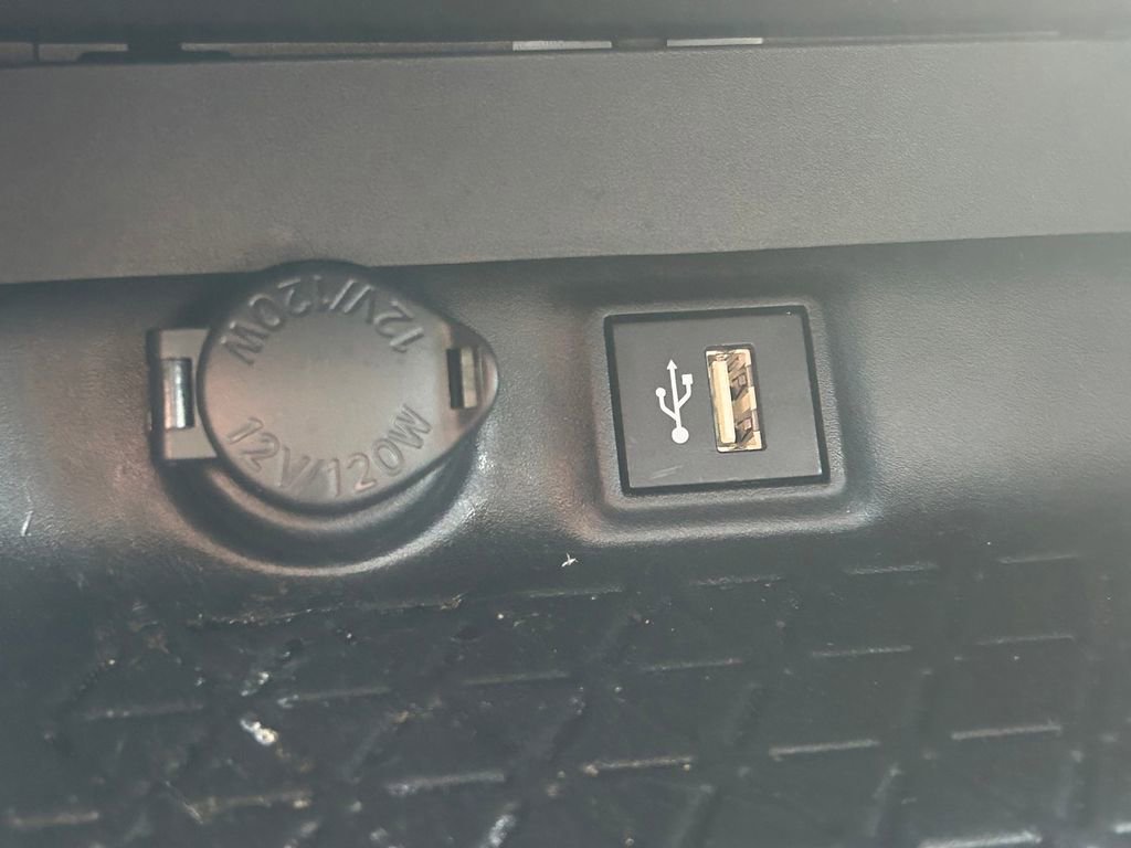 Certified 2025 Toyota RAV4 Woodland Edition image 28