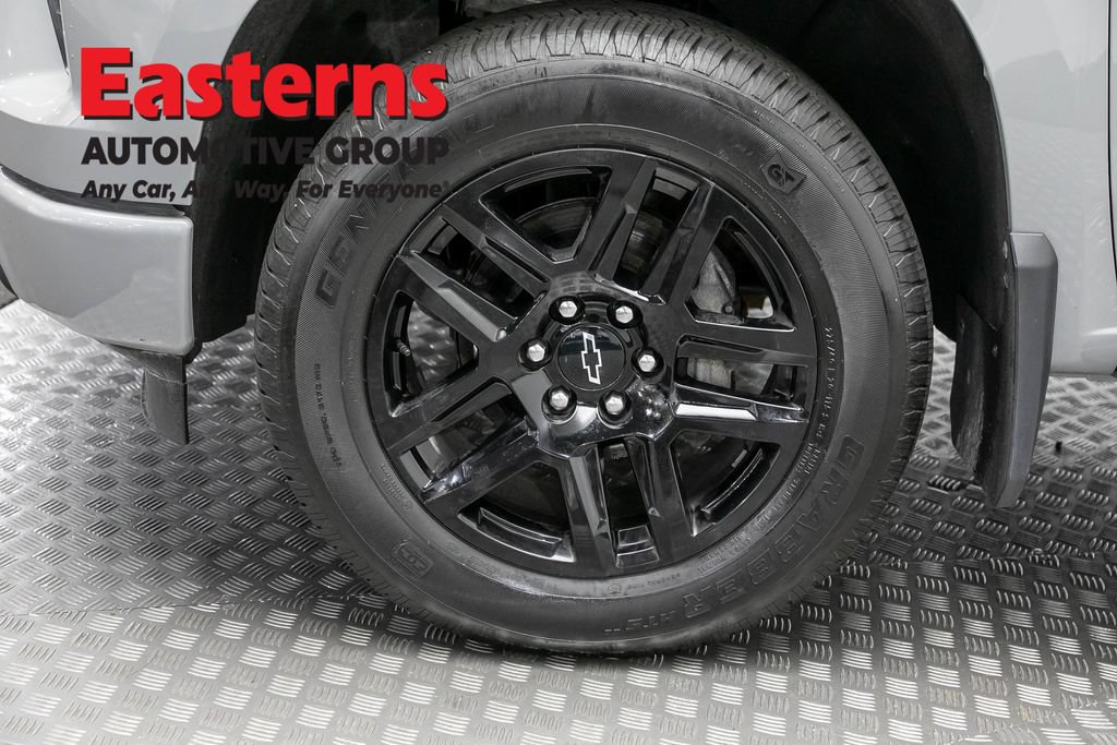 Used 2024 Chevrolet Silverado 1500 Custom AWD/4WD image 32