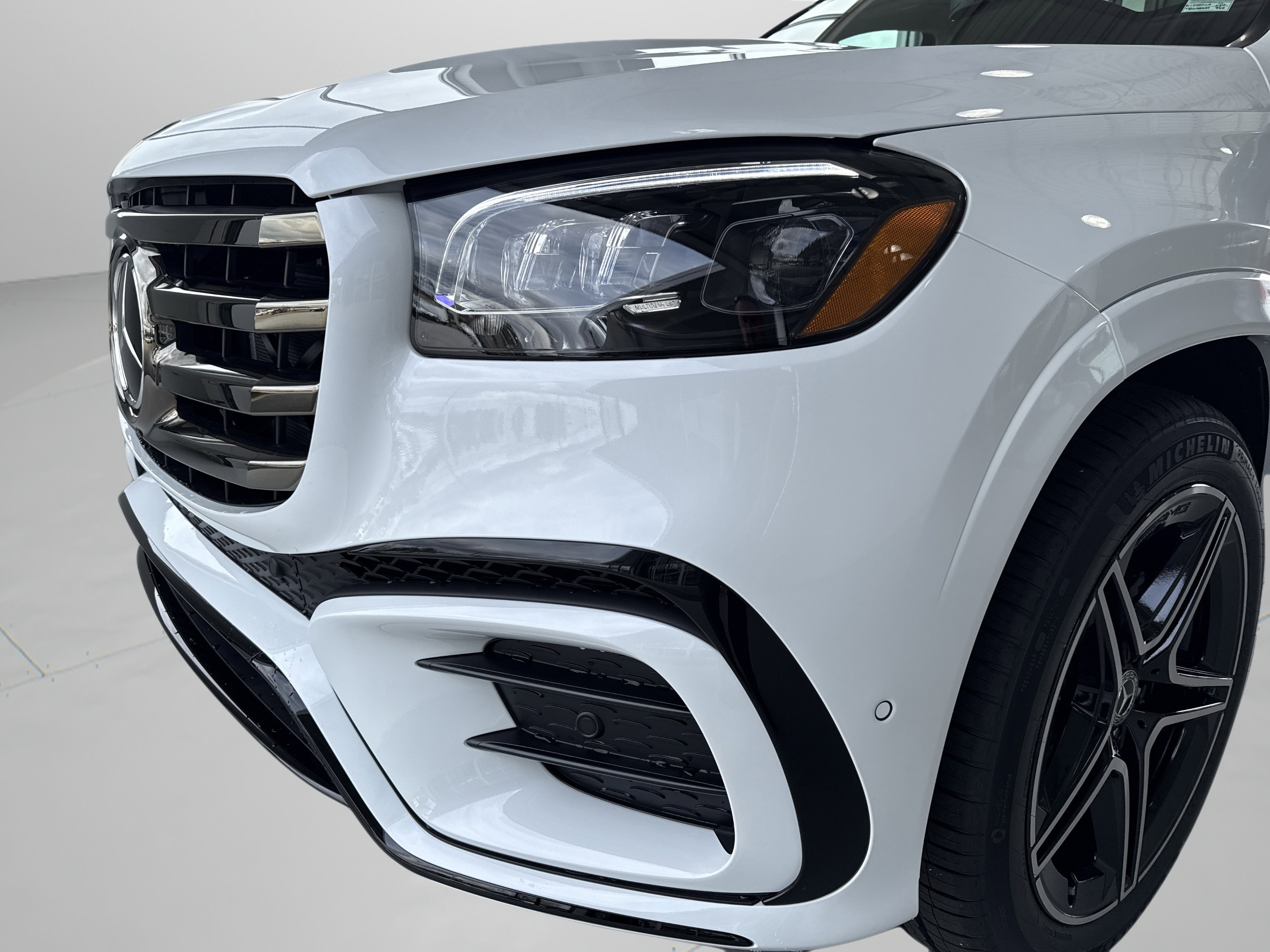 Certified 2026 Mercedes-Benz GLS 450 4MATIC image 9