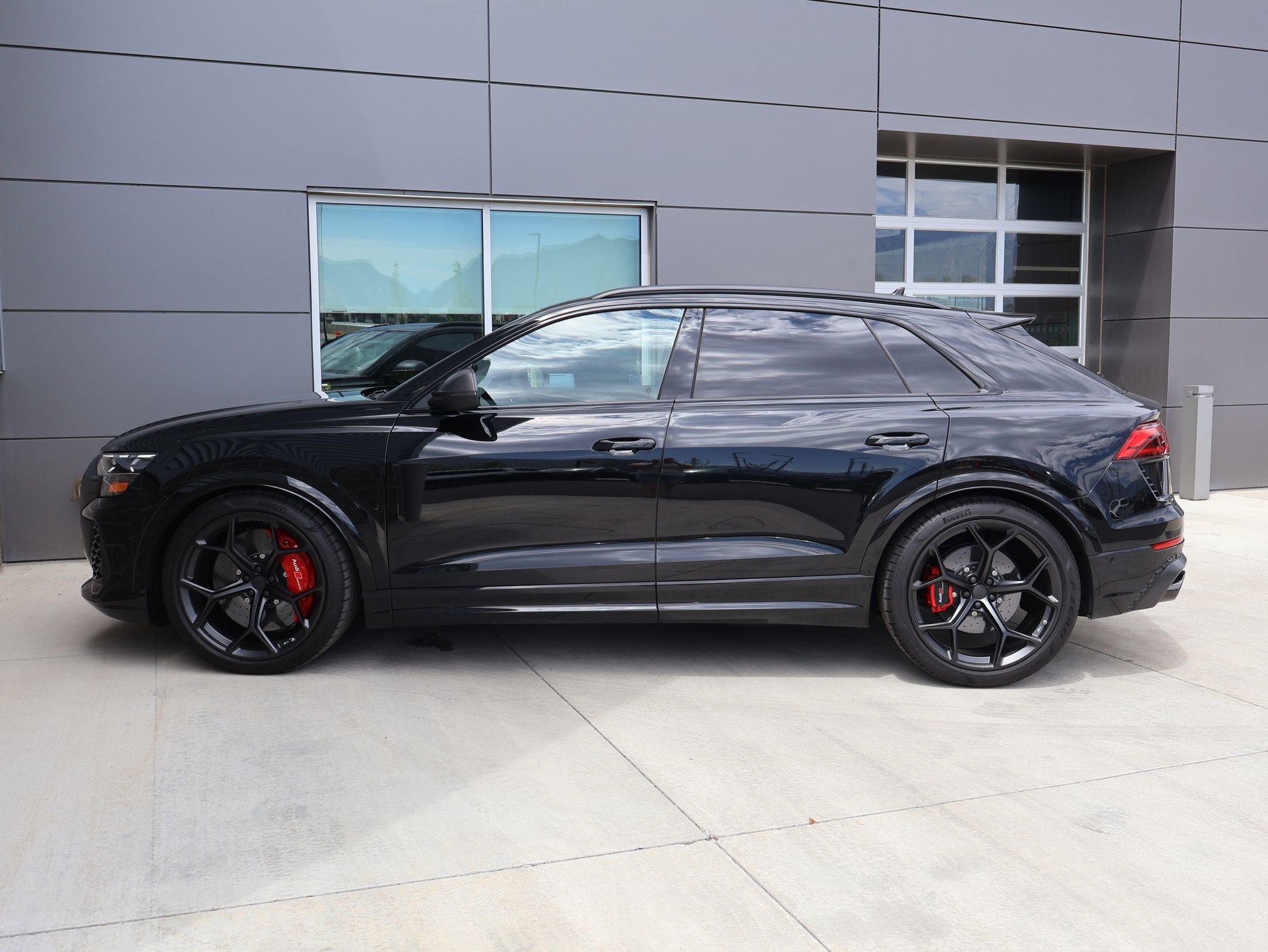 Used 2026 Audi RS Q8 performance AWD/4WD image 9