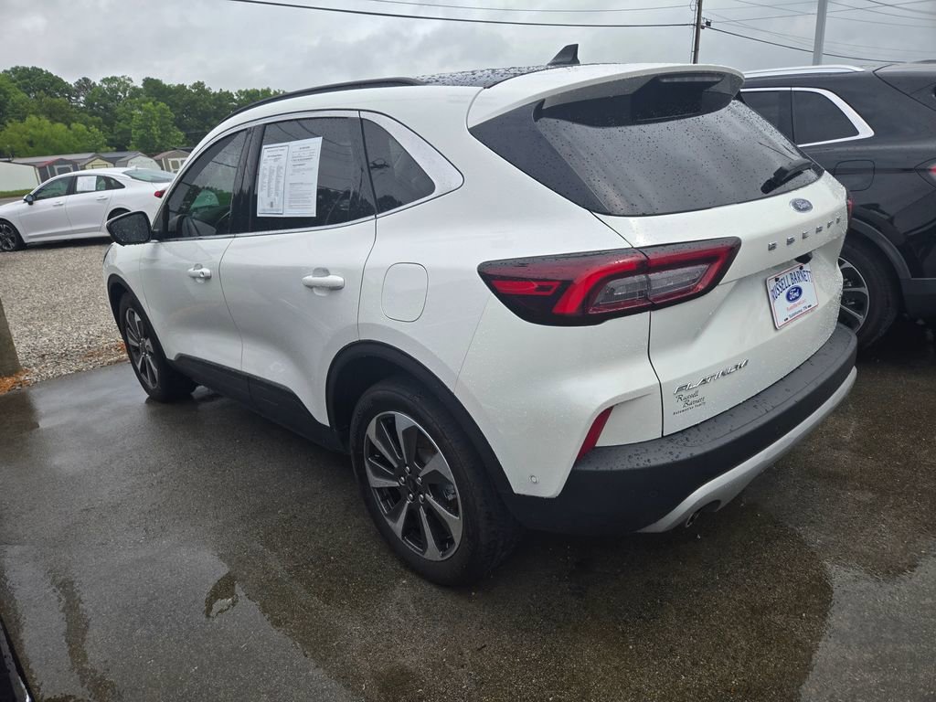Used 2023 Ford Escape Platinum w/ Premium Technology Package AWD/4WD image 3