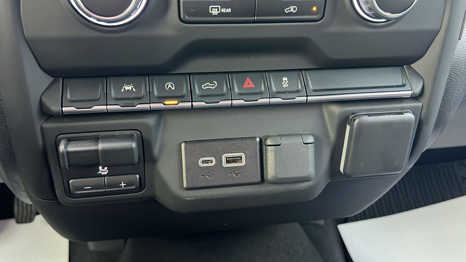 Used 2025 Chevrolet Silverado 1500 Custom w/ Turbomax Blackout Package image 24