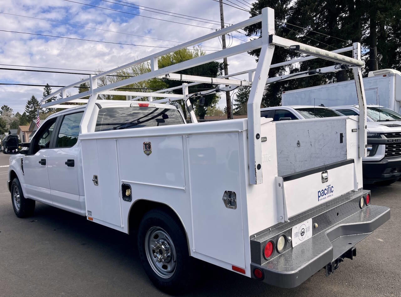 Used 2018 Ford F250 XL w/ Power Equipment Group RWD image 8