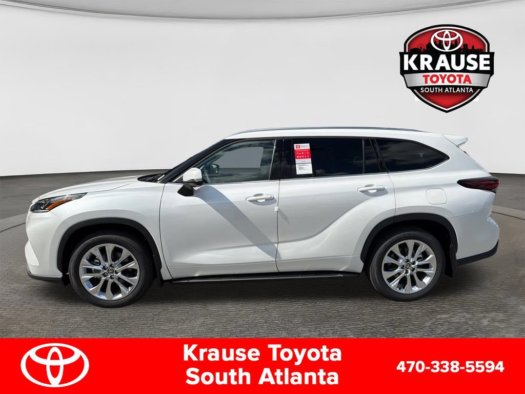 New 2026 Toyota Highlander AWD image 4