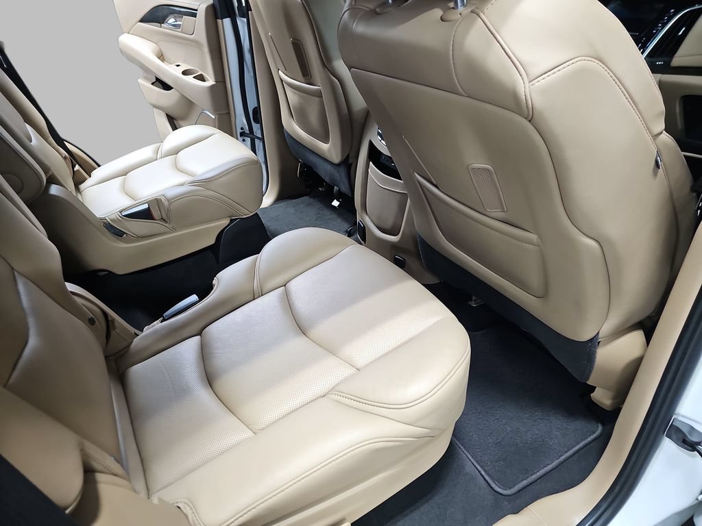 Used 2019 Cadillac Escalade Platinum AWD/4WD image 14