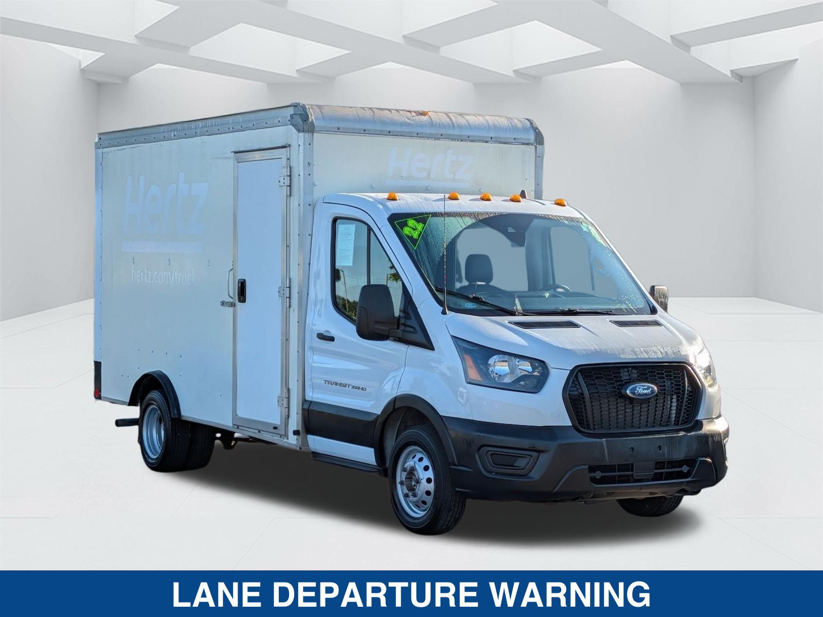 Used 2022 Ford Transit 350 DRW RWD image 3