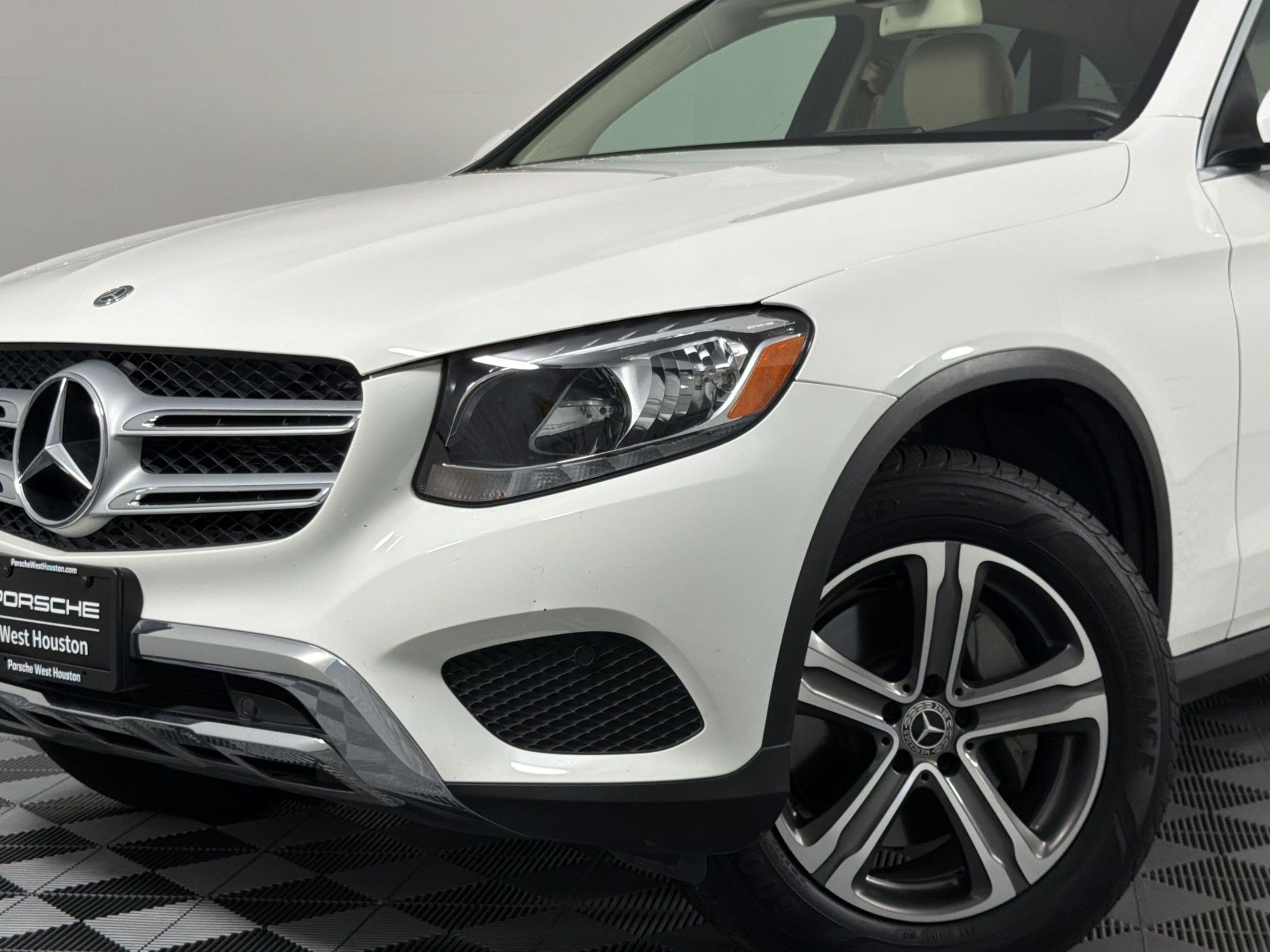 Used 2017 Mercedes-Benz GLC 300 image 25