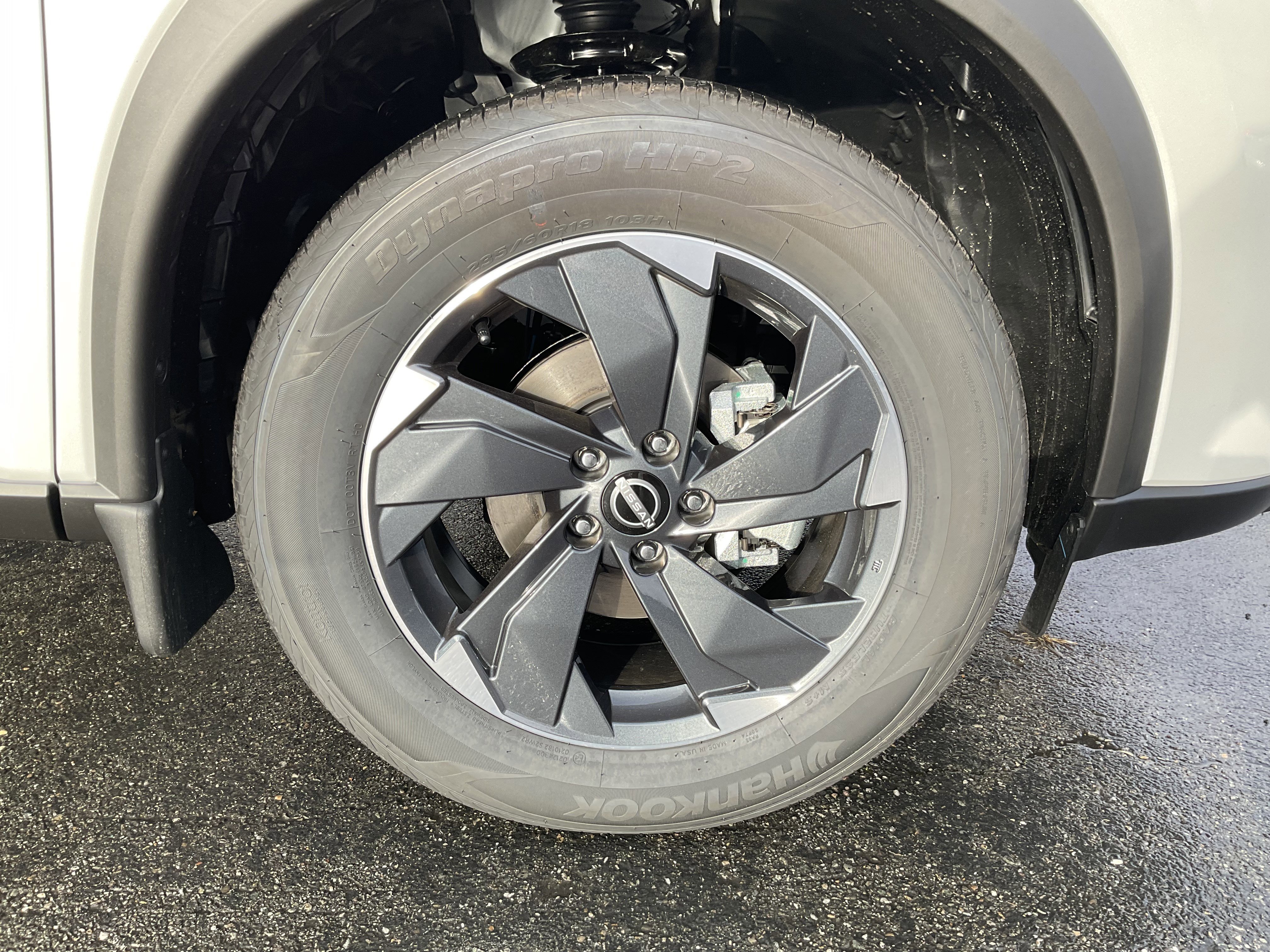 Used 2026 Nissan Rogue SV w/ SV Premium Package image 11