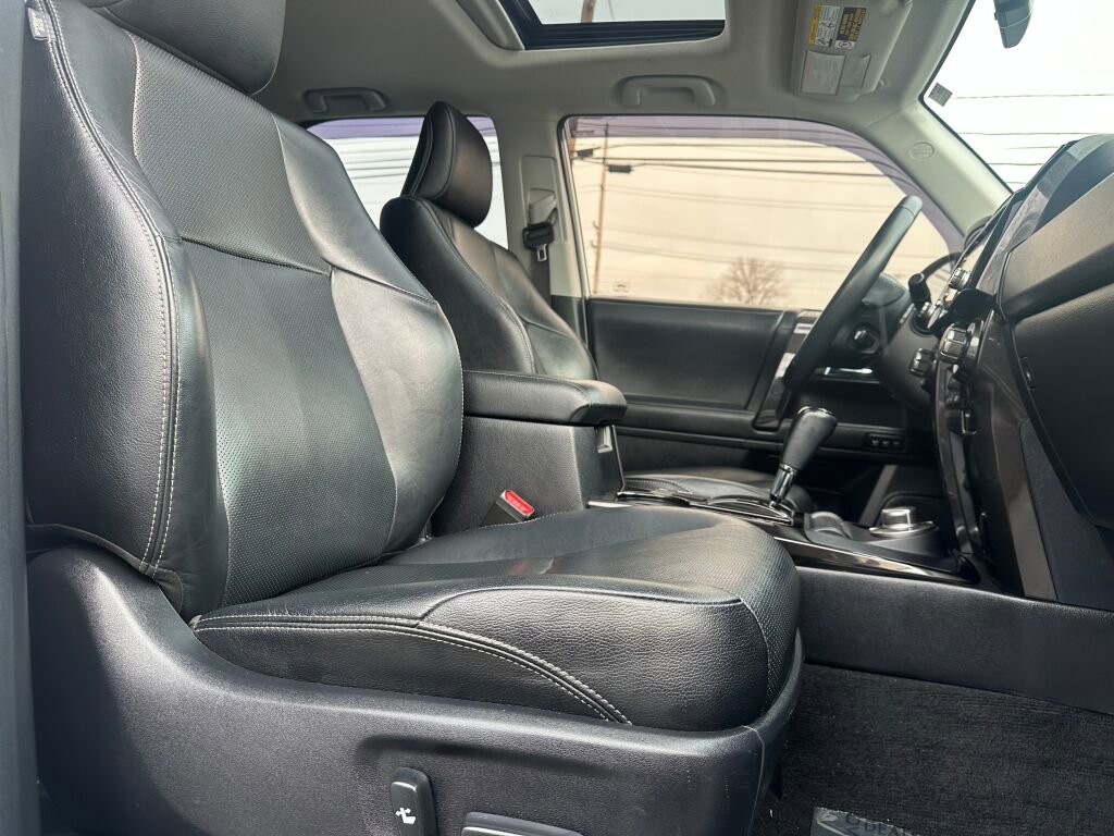 Used 2020 Toyota 4Runner Nightshade image 32