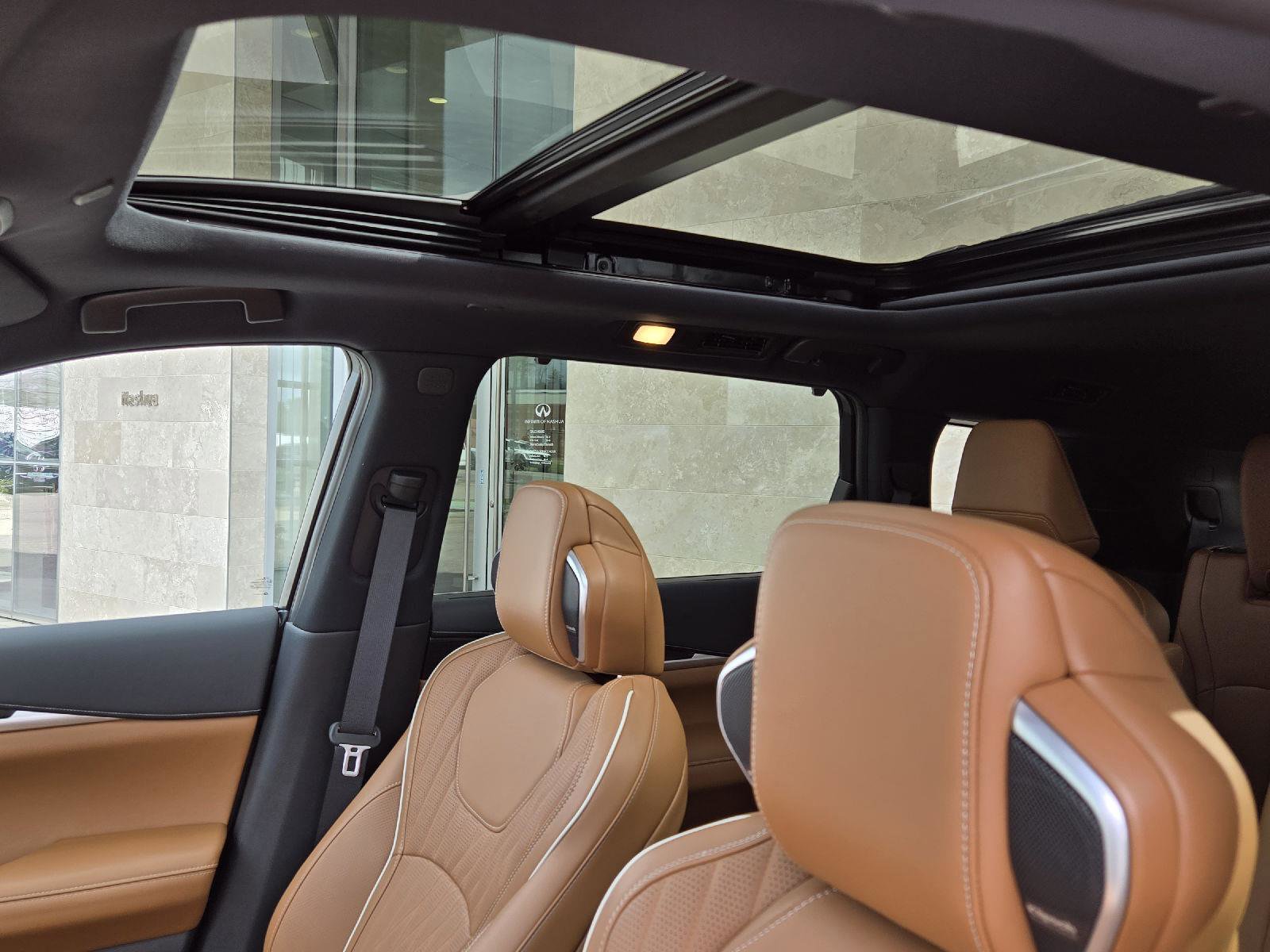 Certified 2026 INFINITI QX60 Autograph w/ Dark Cargo Package image 6