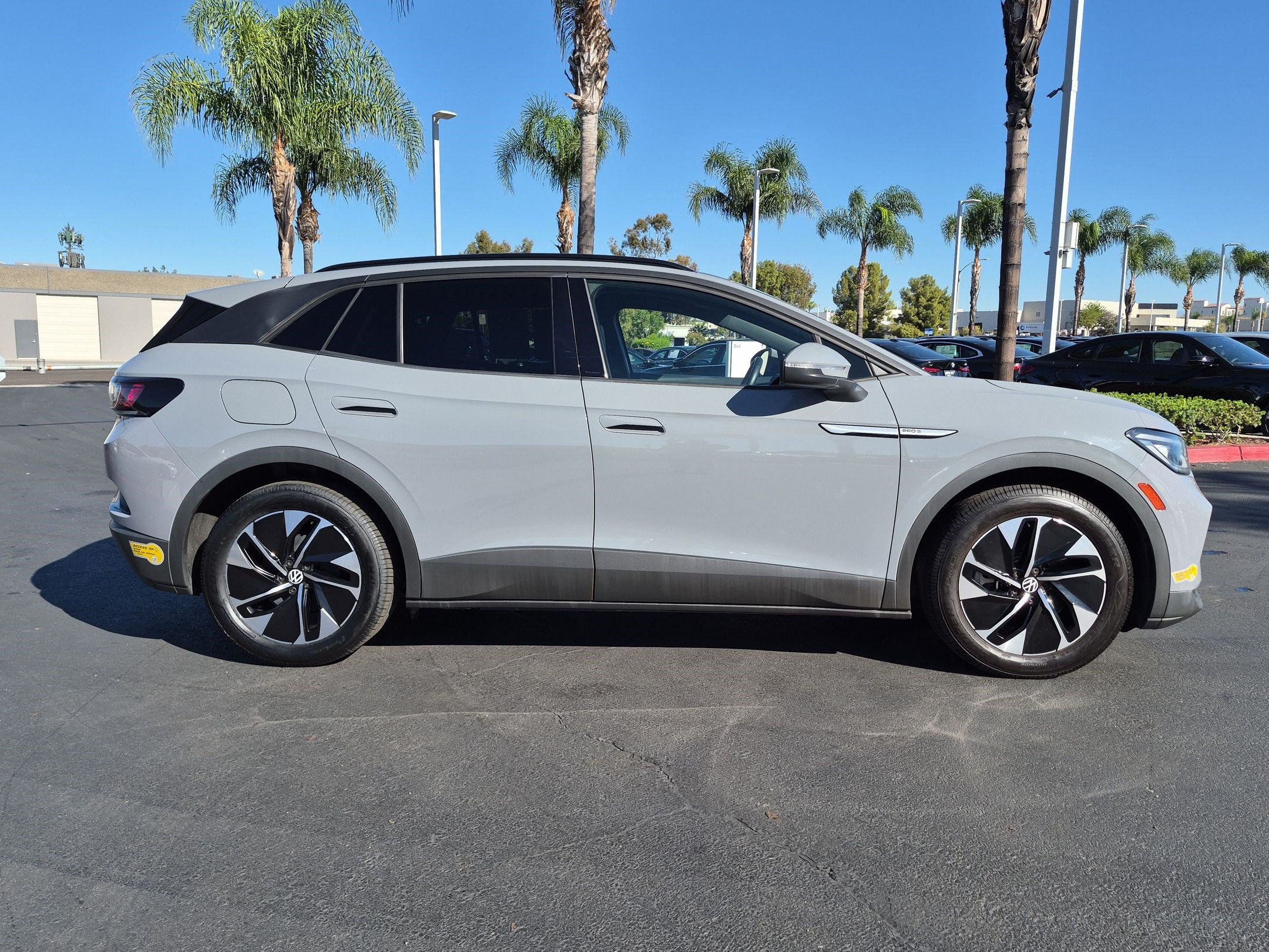 Used 2021 Volkswagen ID.4 Pro S RWD image 11
