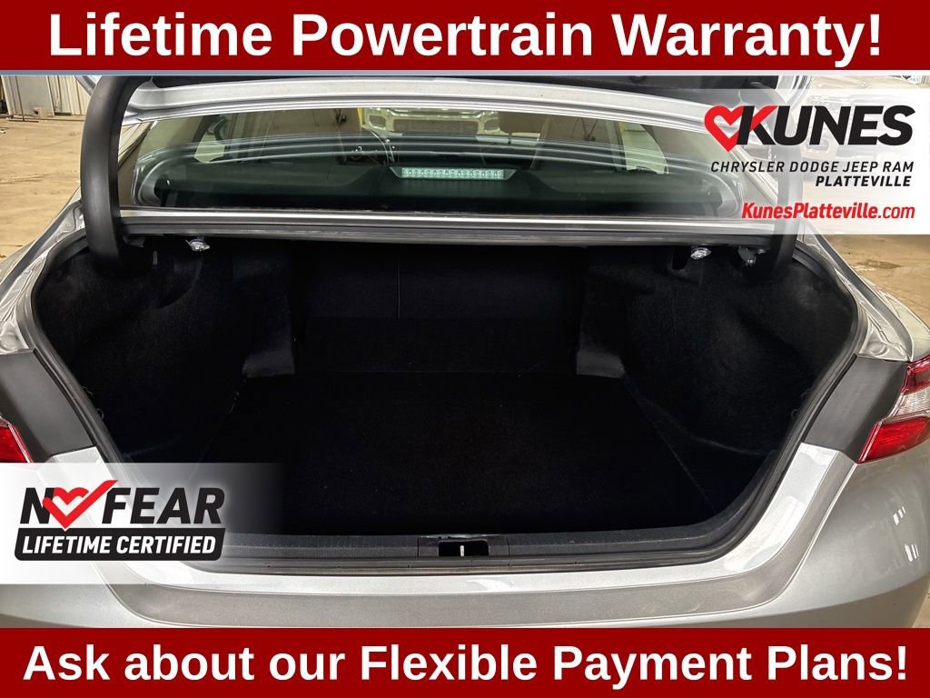 Used 2024 Toyota Camry SE image 13