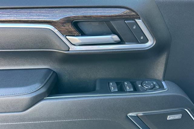 Used 2025 GMC Sierra 1500 Elevation w/ Preferred Package image 11