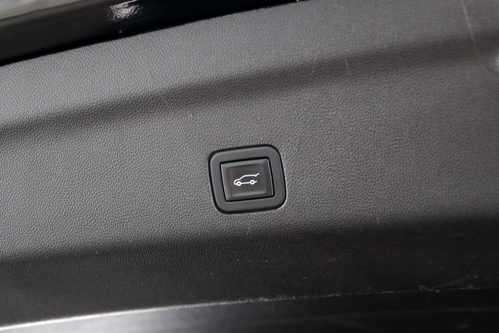 Used 2023 Chevrolet Tahoe LT image 34