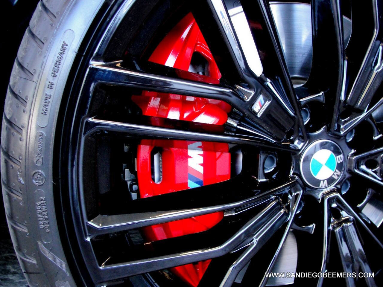 Used 2023 BMW 540i w/ M Sport Package RWD image 2