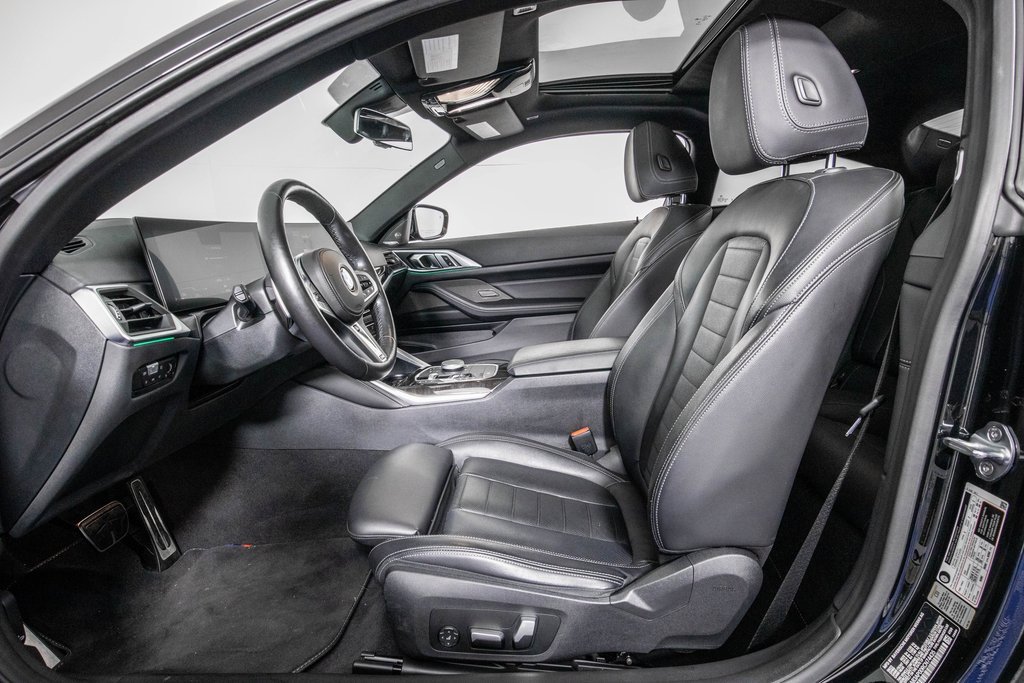 Used 2024 BMW M440i Coupe w/ Premium Package image 9