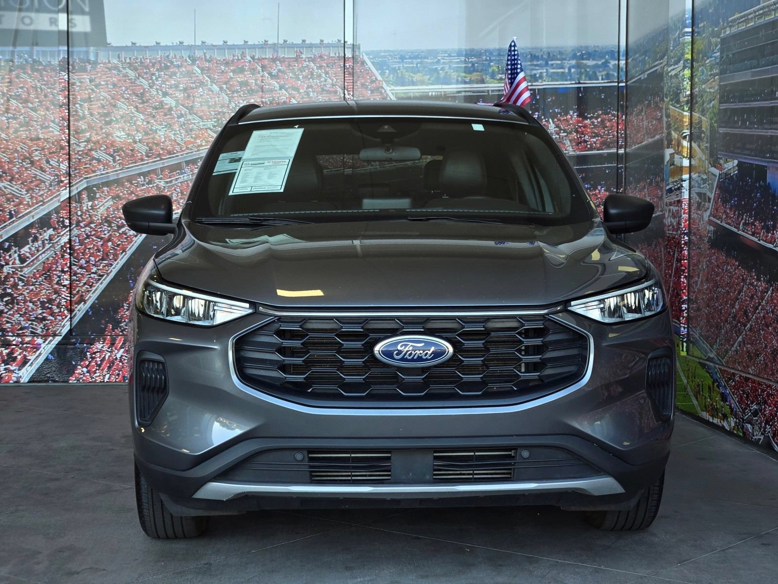 Used 2025 Ford Escape ST-Line FWD image 3