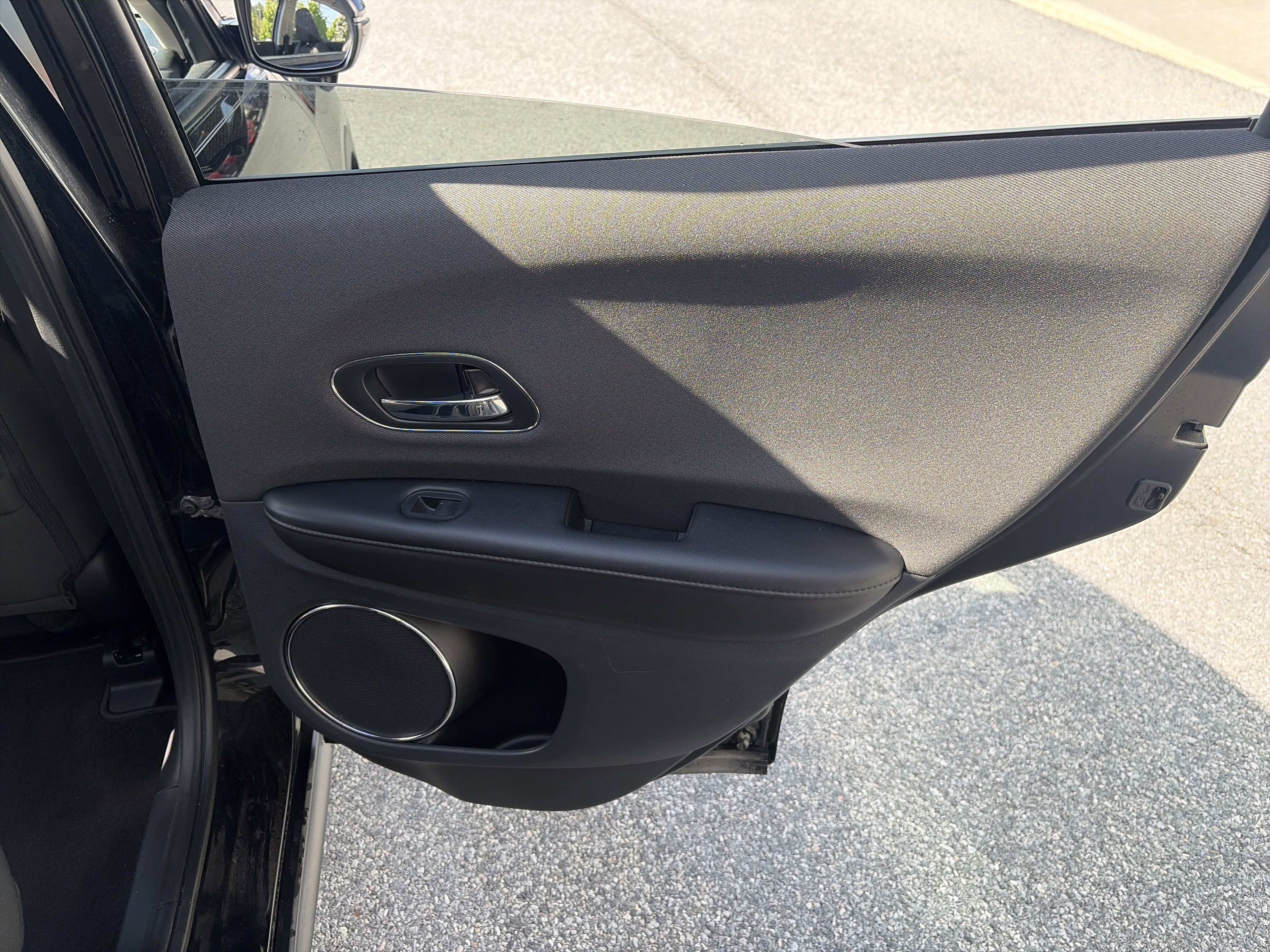 Used 2021 Honda HR-V EX image 27