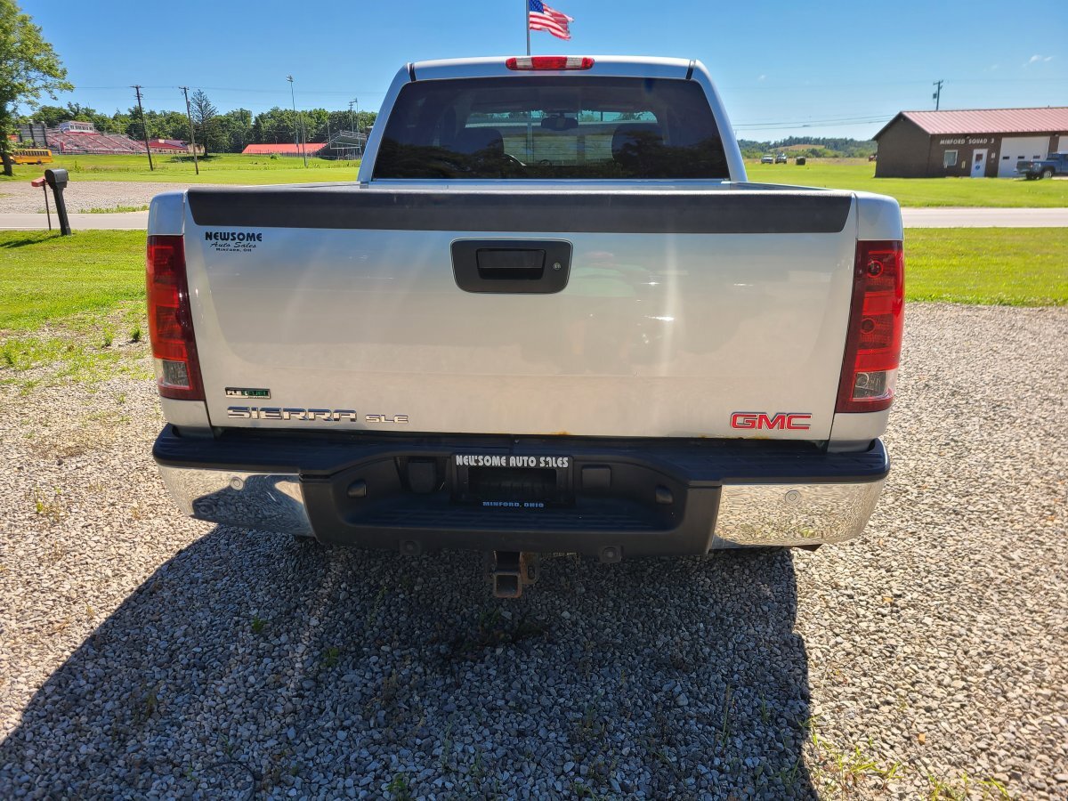 Used 2012 GMC Sierra 1500 SLE w/ All-Terrain Package image 3
