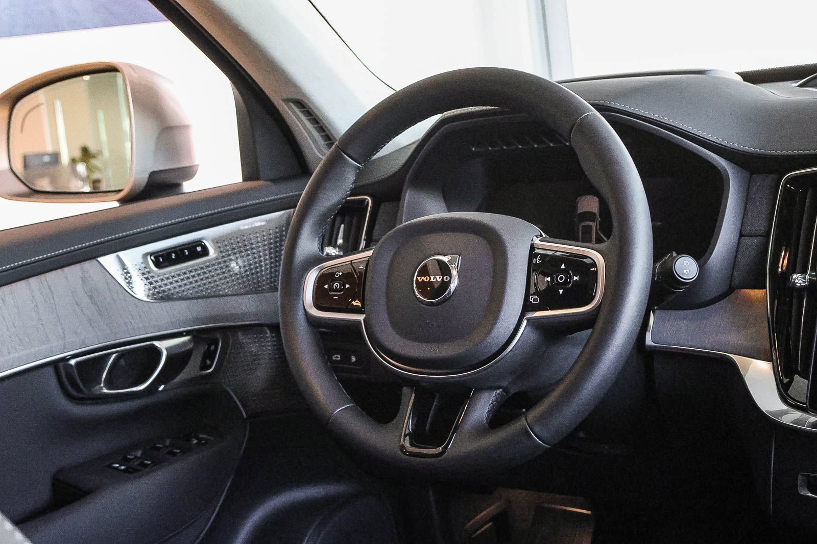 New 2026 Volvo XC90 T8 Ultra w/ Lounge Package AWD/4WD image 19