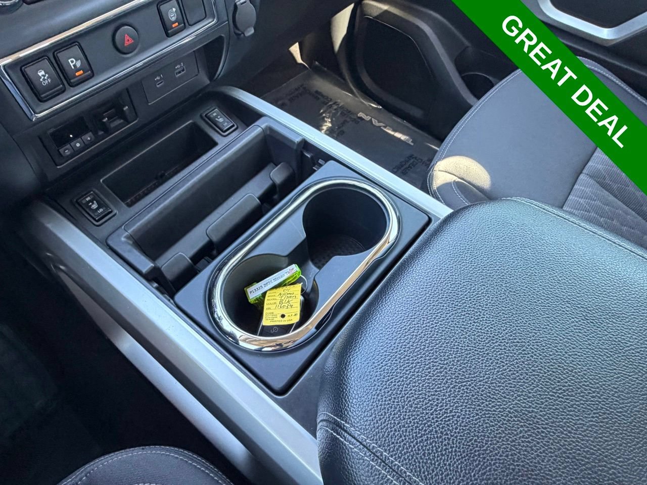 Used 2024 Nissan Titan SV w/ SV Convenience Package RWD image 20