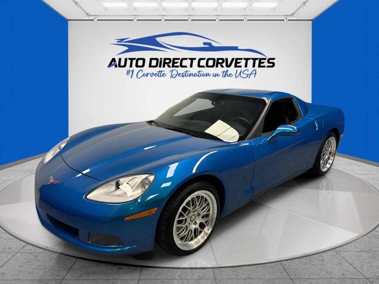 Used 2011 Chevrolet Corvette Coupe w/ 1LT RWD image 27