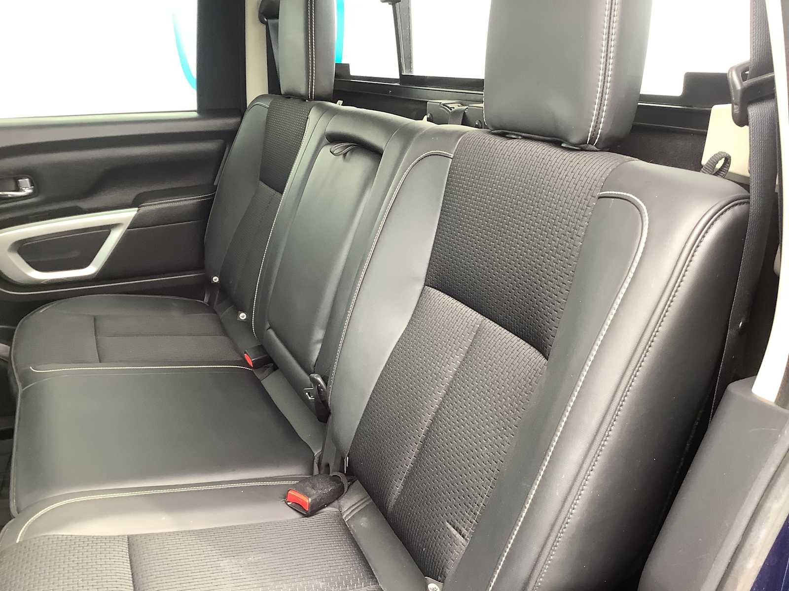 Used 2018 Nissan Titan PRO-4X AWD/4WD image 13