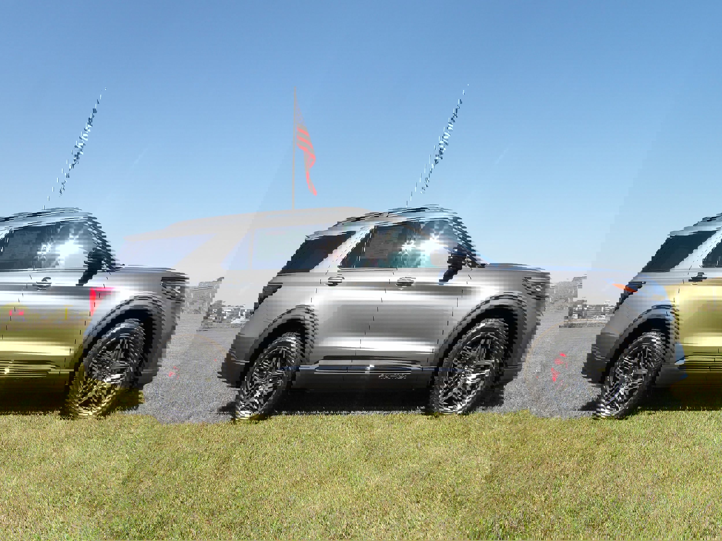 New 2025 Ford Explorer ST image 5