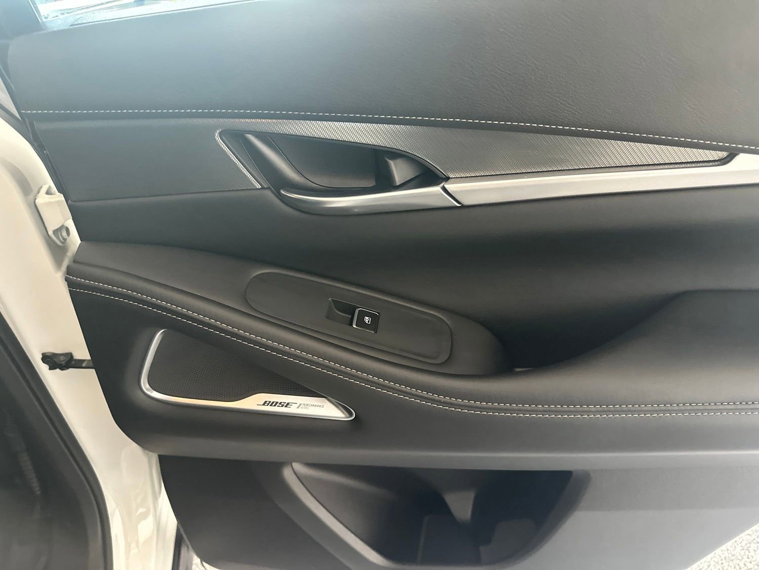 Certified 2025 INFINITI QX60 Luxe w/ Black Edition FWD image 15