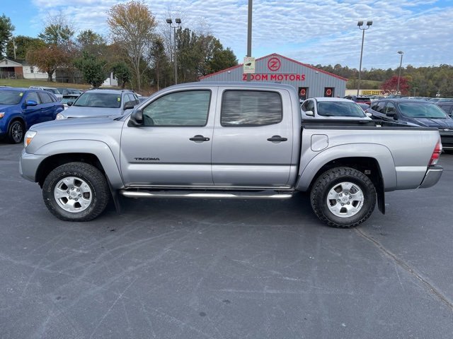 Used 2015 Toyota Tacoma 4x4 Double Cab w/ SR5 Package image 5