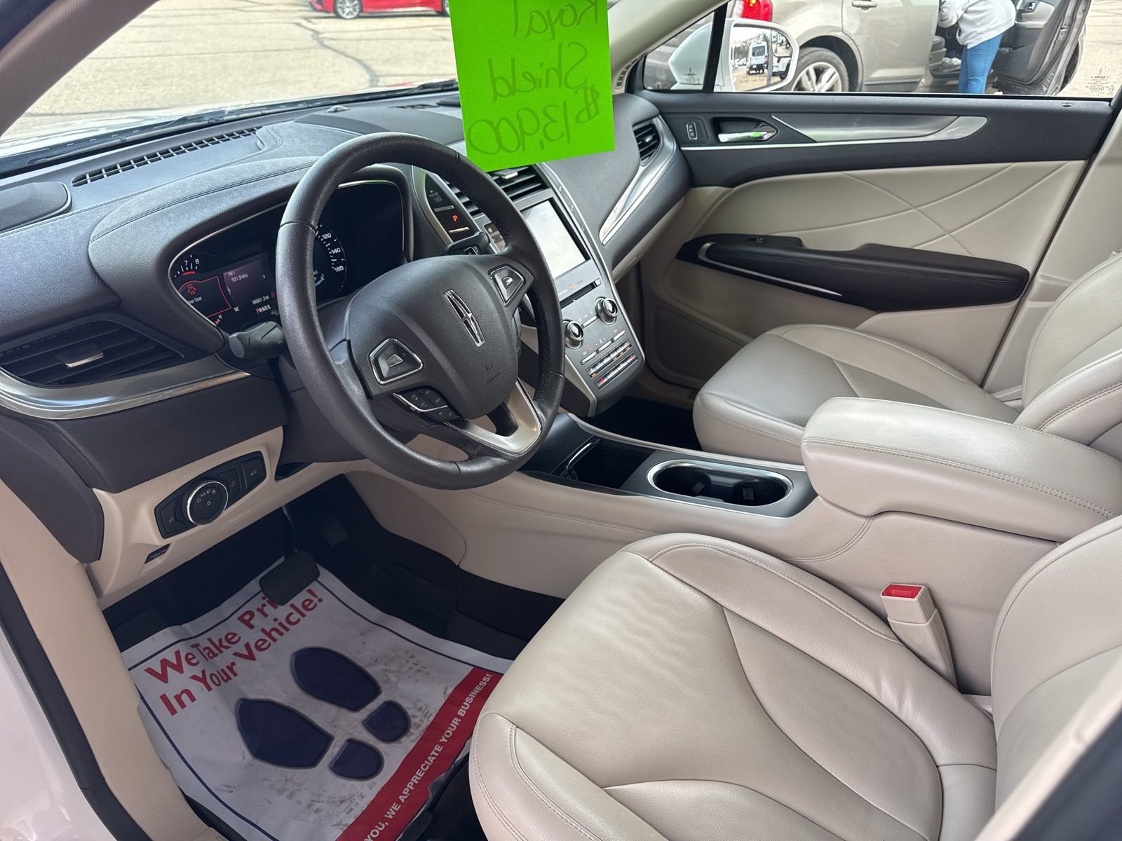 Used 2019 Lincoln MKC Premiere image 19