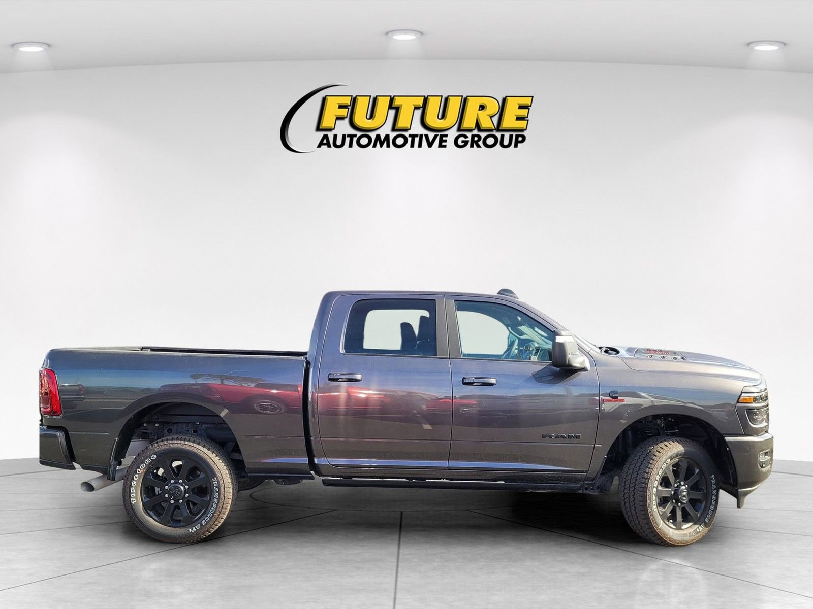 New 2025 RAM 2500 Laramie image 8