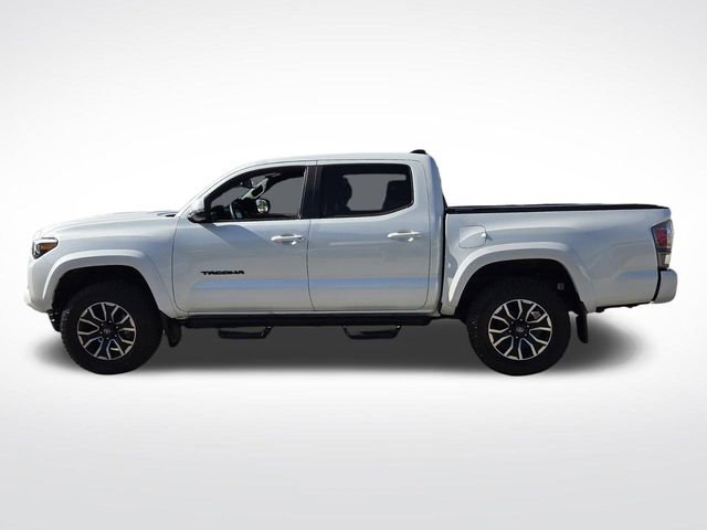 Used 2021 Toyota Tacoma TRD Sport w/ Technology Package image 6